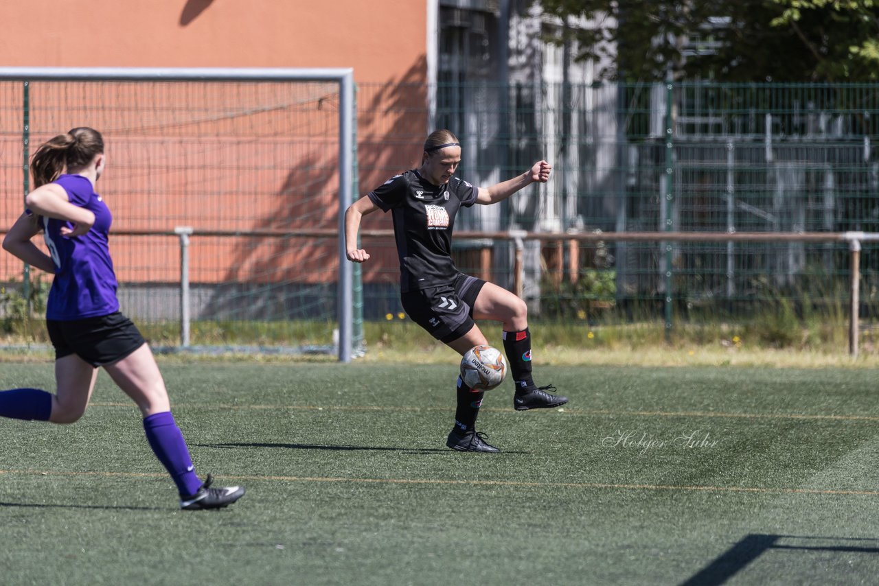 Bild 80 - wBJ SV Henstedt Ulzburg - TuS Rotenhof : Ergebnis: 12:0